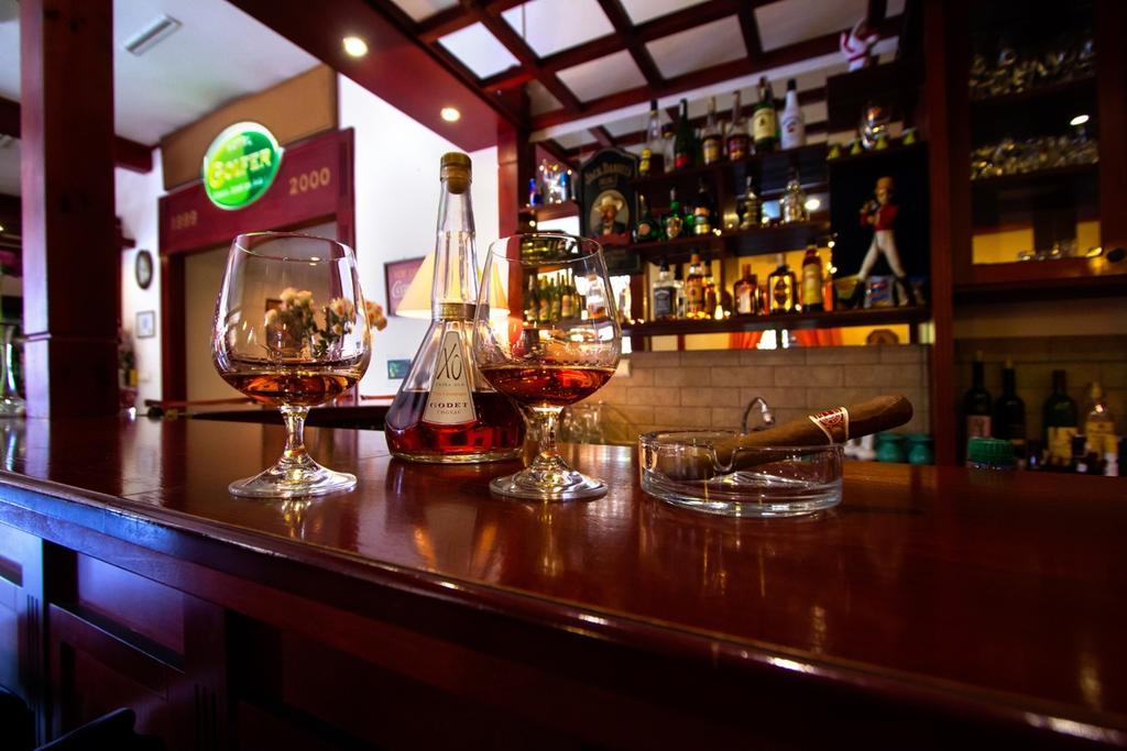 高尔夫球手酒店 克雷姆尼察 外观 照片